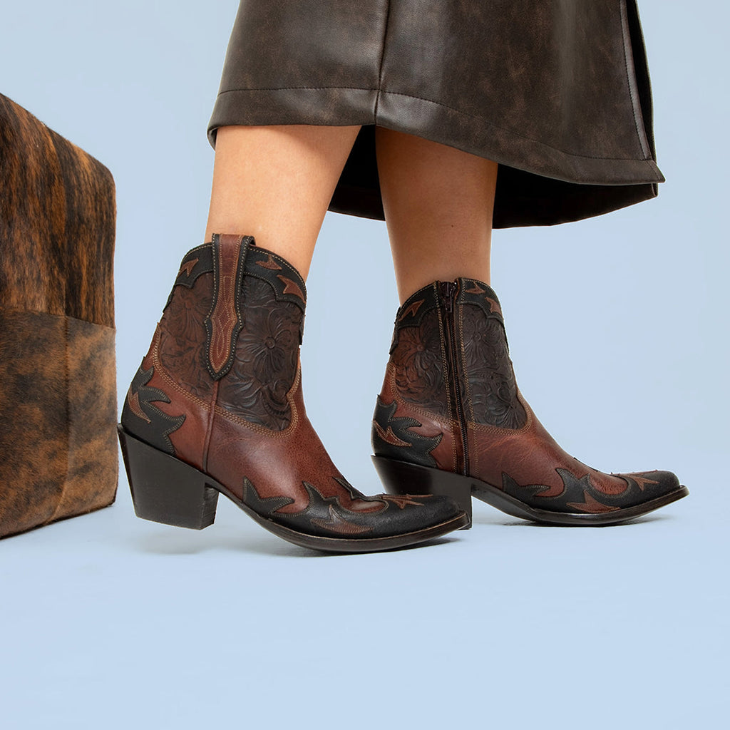 Women's Cowhide Cowgirl Booties - Cognac/Black