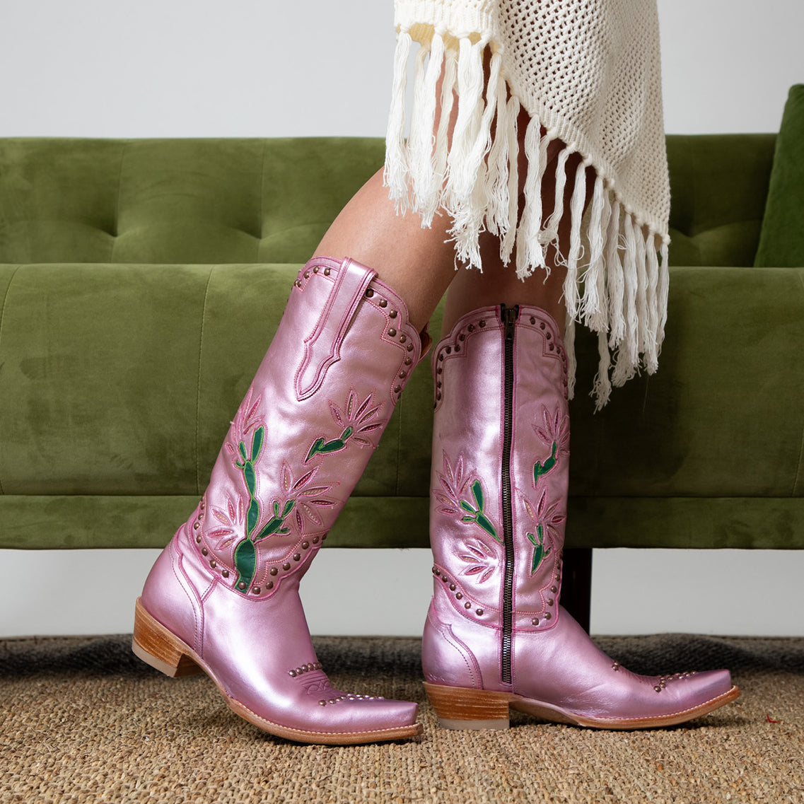Women's Metallic Cowgirl Boots - Metallic Pink