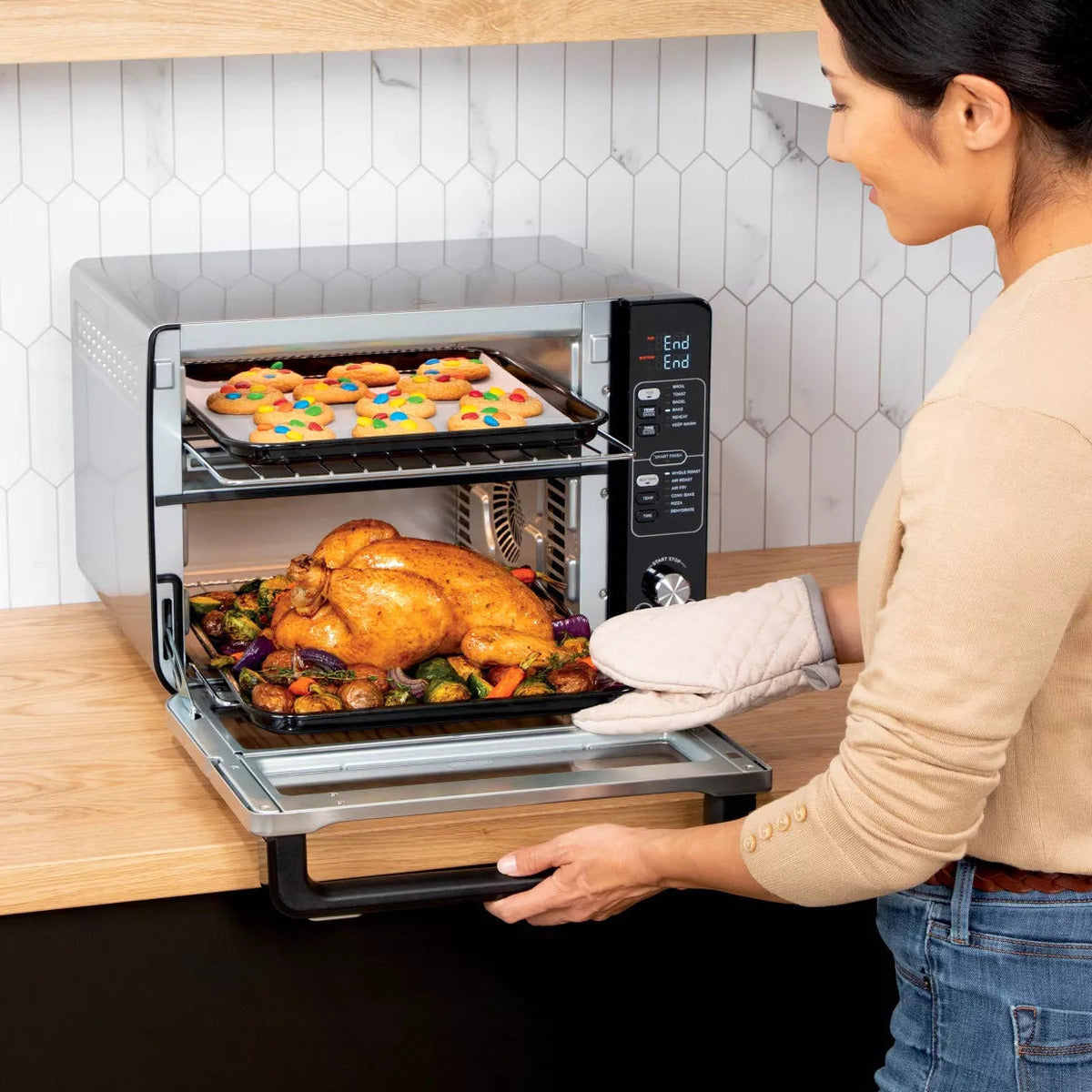 Ninja 12-in-1 Double Oven With FlexDoor, FlavorSeal, Smart Finish, Convection And Air Fry - DCT401